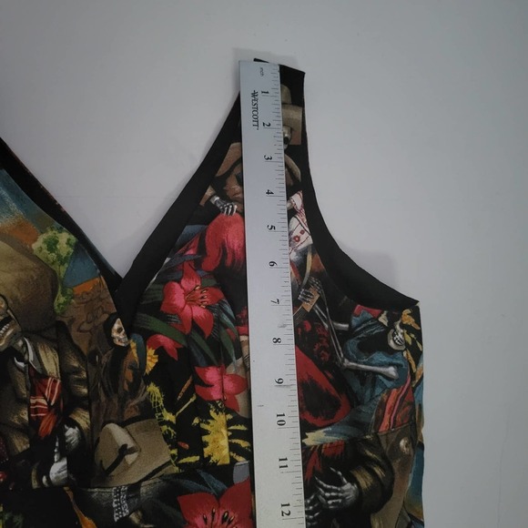 VANITY PROJECT Woman UK 12/ US 8/M Multi-Colored skulls Sleeveless tunic top - Picture 6 of 10